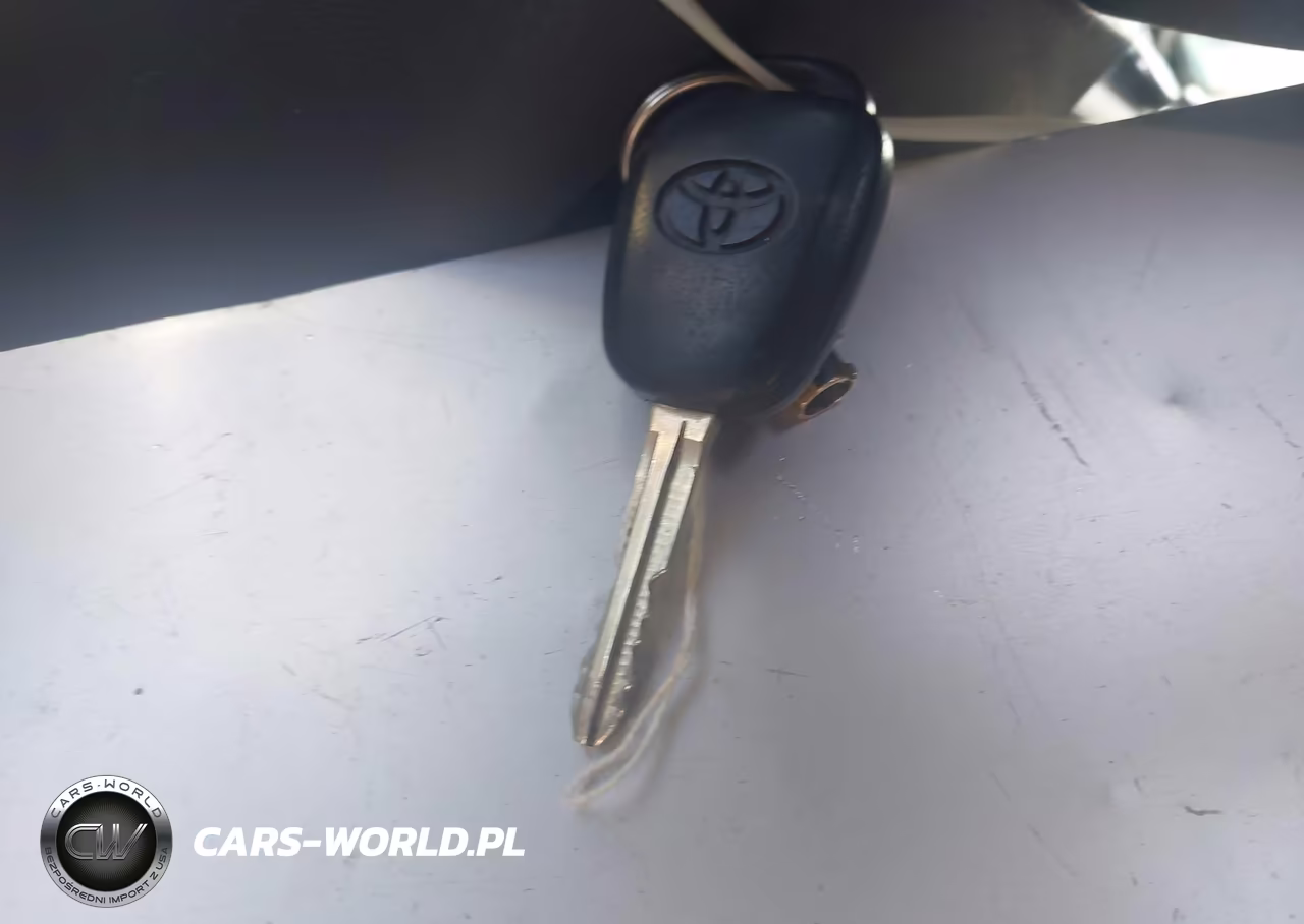 2015 Toyota Rav4 Xle VIN:2T3RFREV7FW386211 - 11