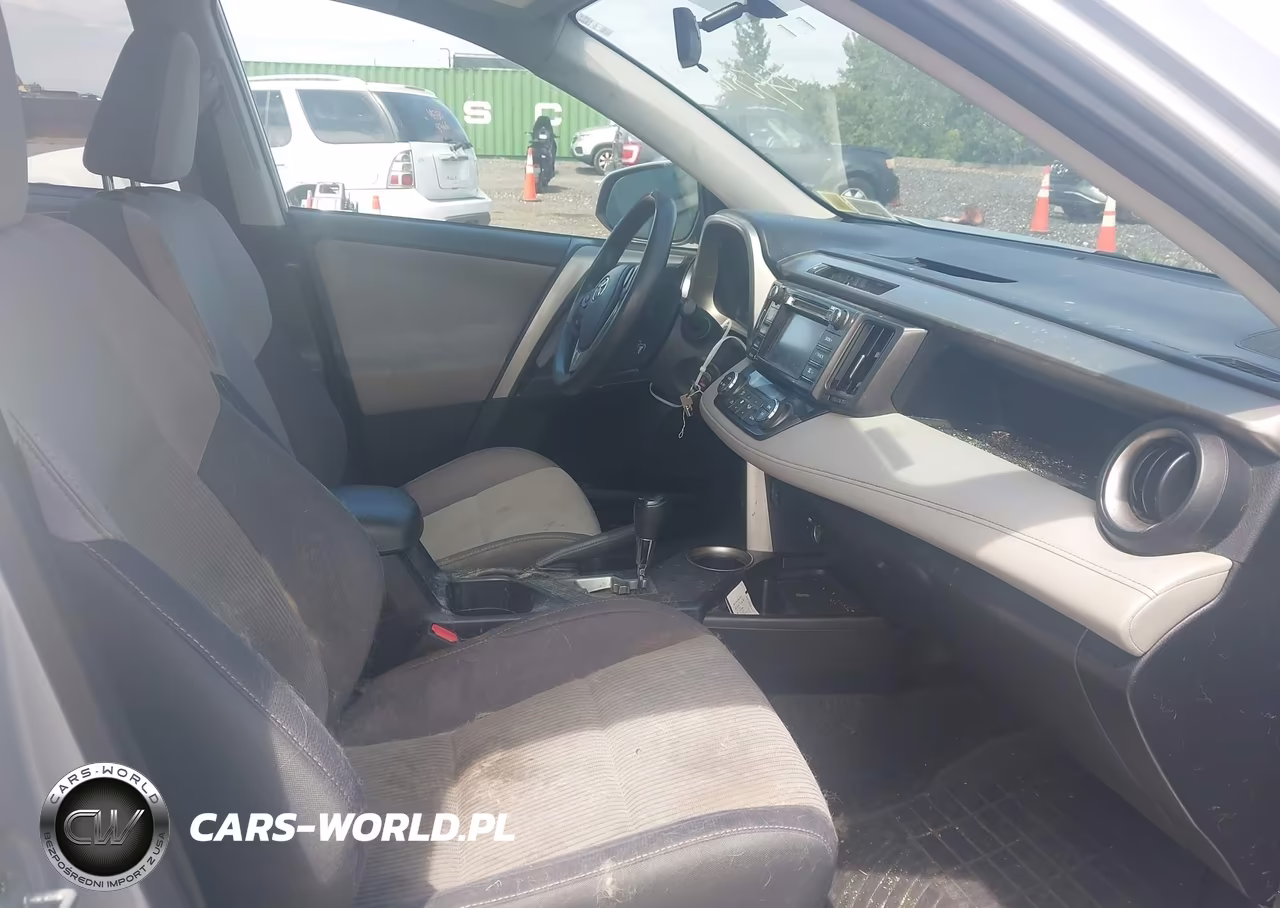 2015 Toyota Rav4 Xle VIN:2T3RFREV7FW386211 - 5