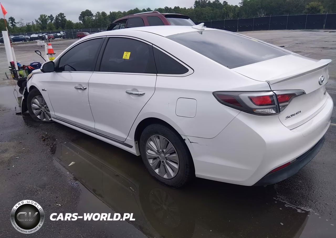 2016 Hyundai Sonata Hybrid Se VIN:KMHE24L17GA027031 - 3
