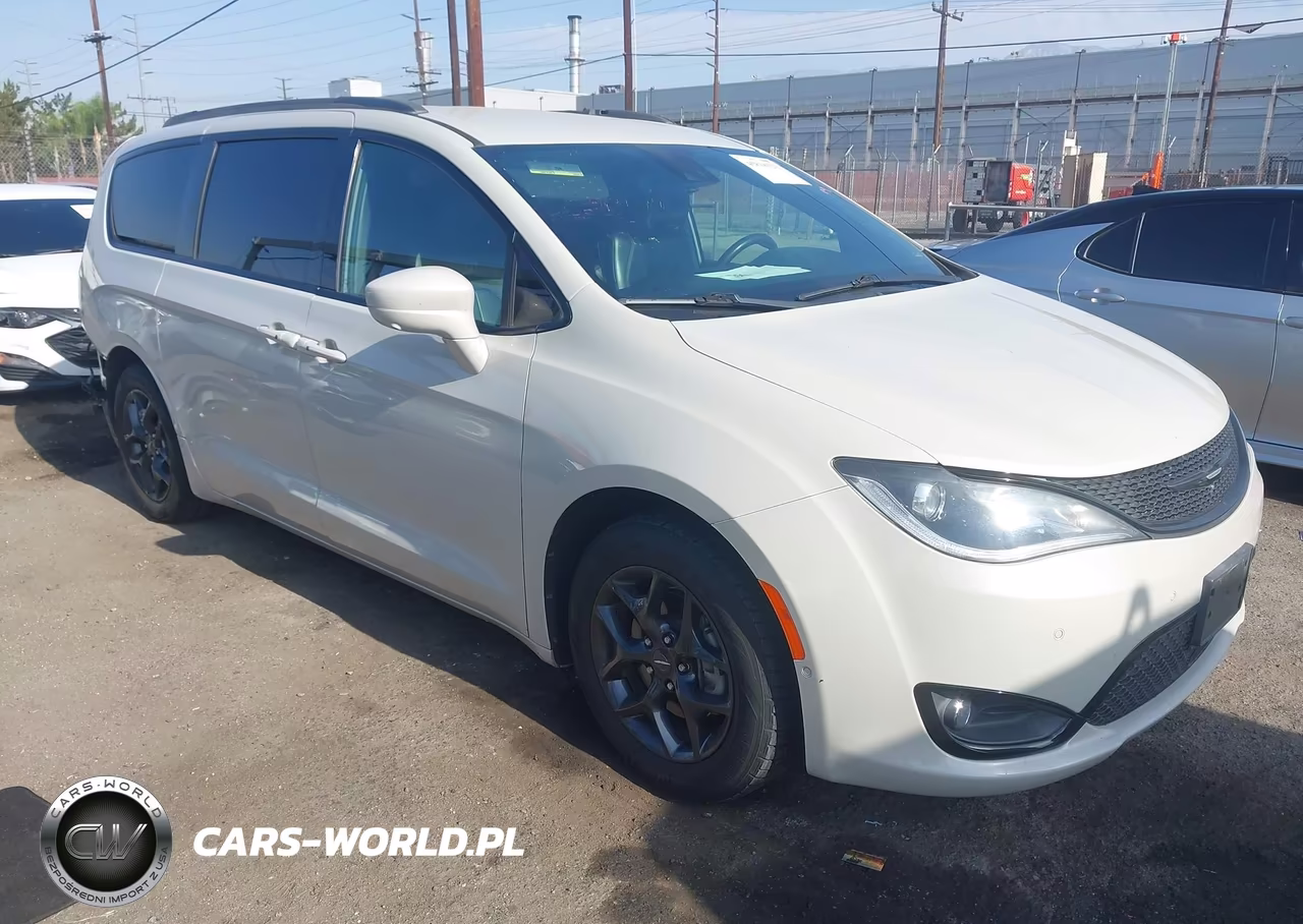 2019 Chrysler Pacifica Touring L