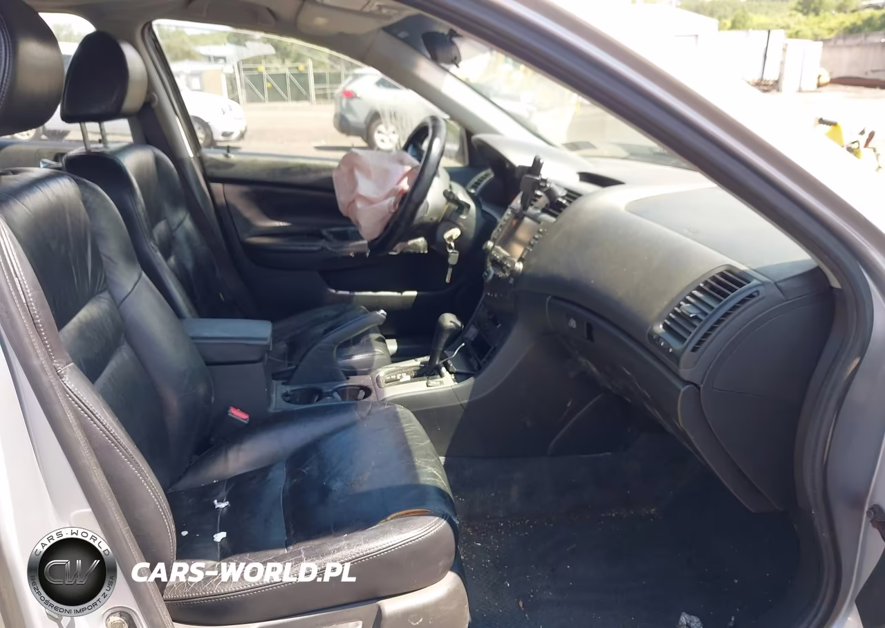 2004 Honda Accord 3.0 Ex VIN:1HGCM668X4A011669 - 5