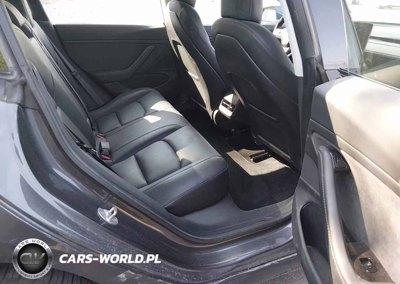 2018 Tesla Model 3 Long Range-Performance VIN:5YJ3E1EB3JF132302 - 8