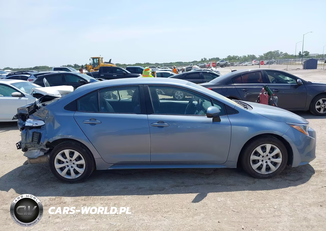 2022 Toyota Corolla Le VIN:5YFEPMAEXNP361963 - 13
