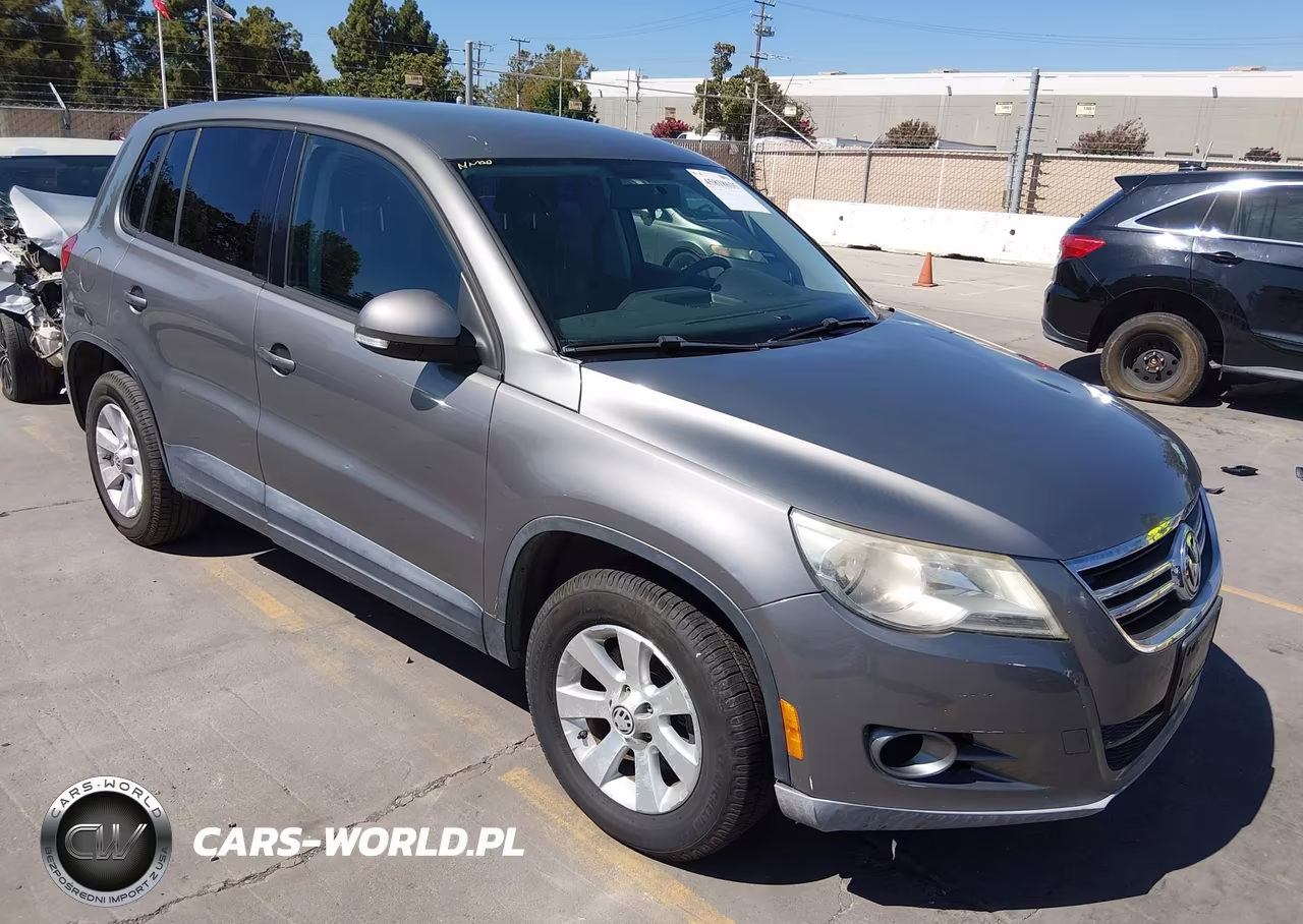 2010 Volkswagen Tiguan S-Se-Sel-Wolfsburg Edition