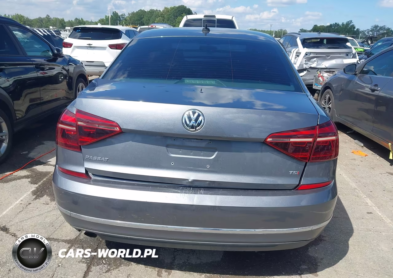 2019 Volkswagen Passat 2.0T Wolfsburg Edition VIN:1VWLA7A34KC008015 - 15