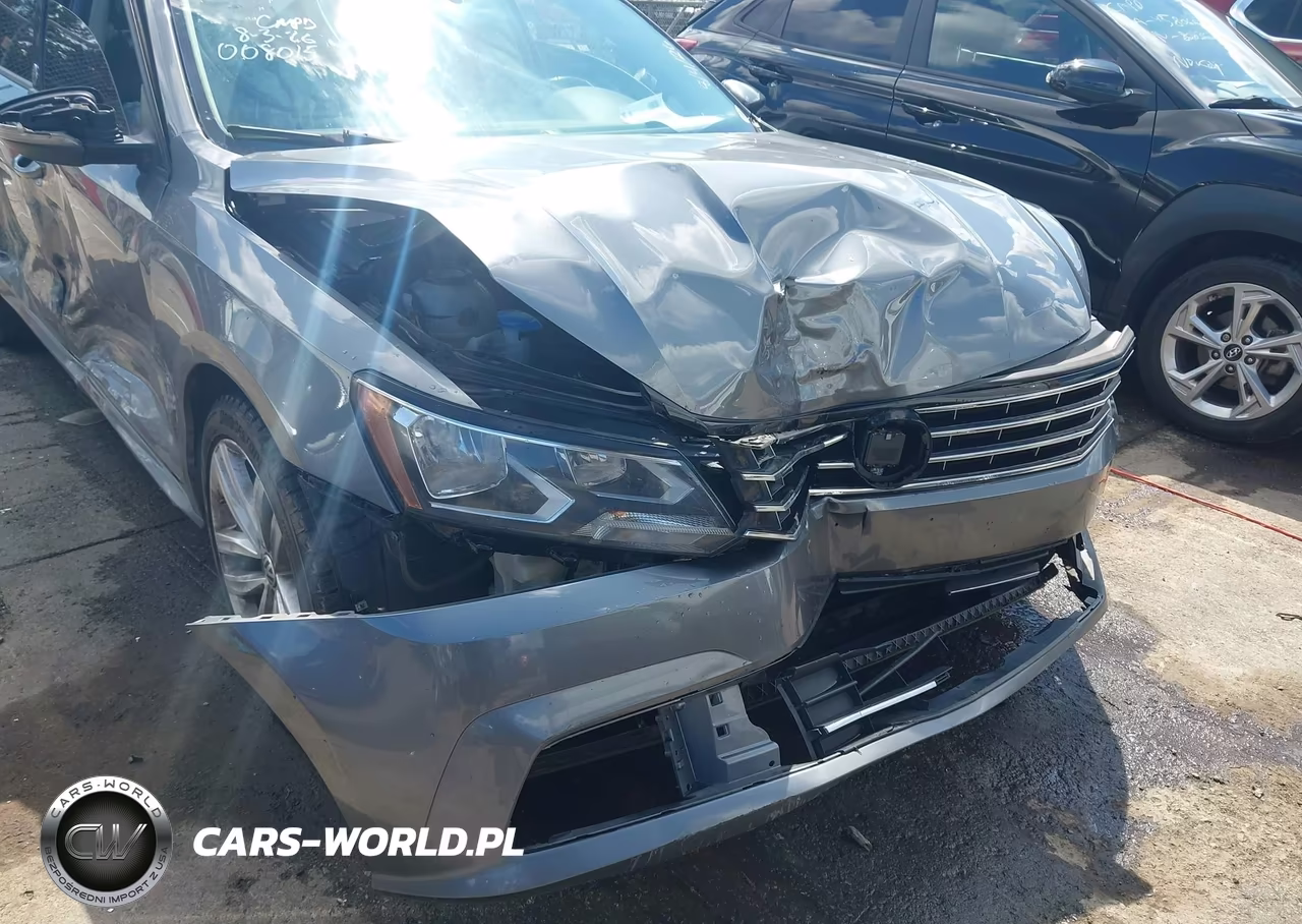 2019 Volkswagen Passat 2.0T Wolfsburg Edition VIN:1VWLA7A34KC008015 - 16