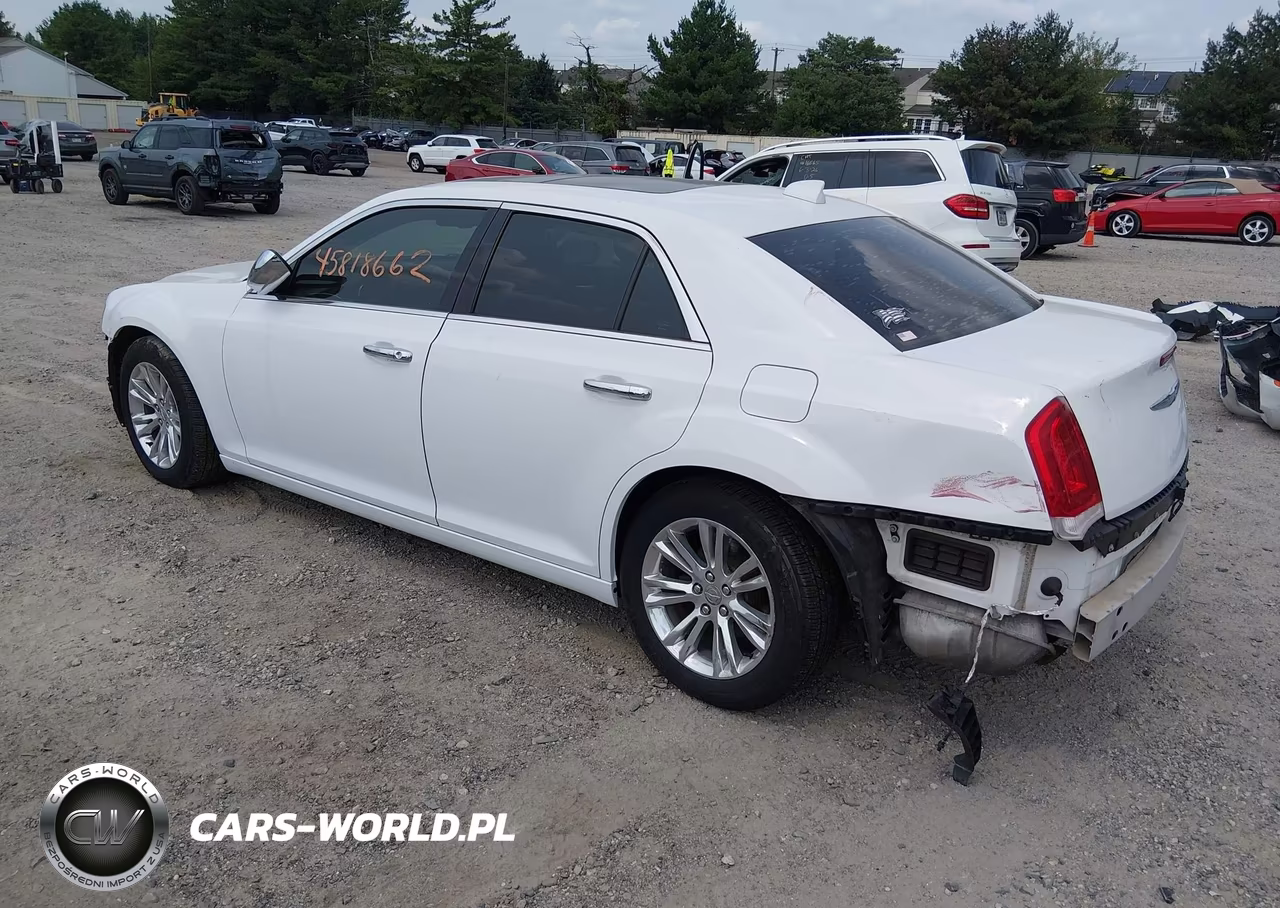 2017 Chrysler 300C VIN:2C3CCAEG2HH663081 - 3