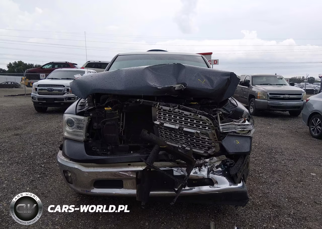2015 Ram 1500 Laramie VIN:1C6RR6NT9FS755042 - 13