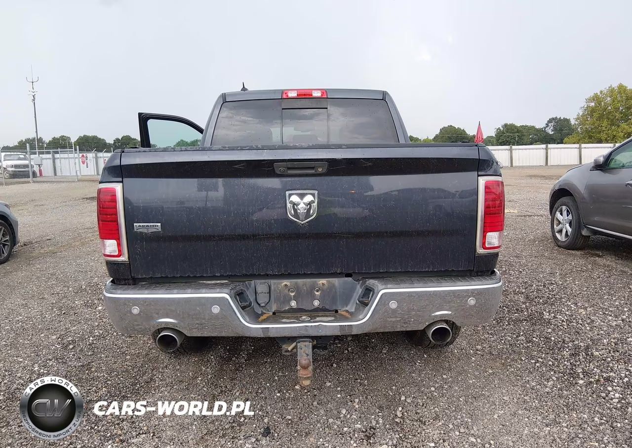 2015 Ram 1500 Laramie VIN:1C6RR6NT9FS755042 - 17