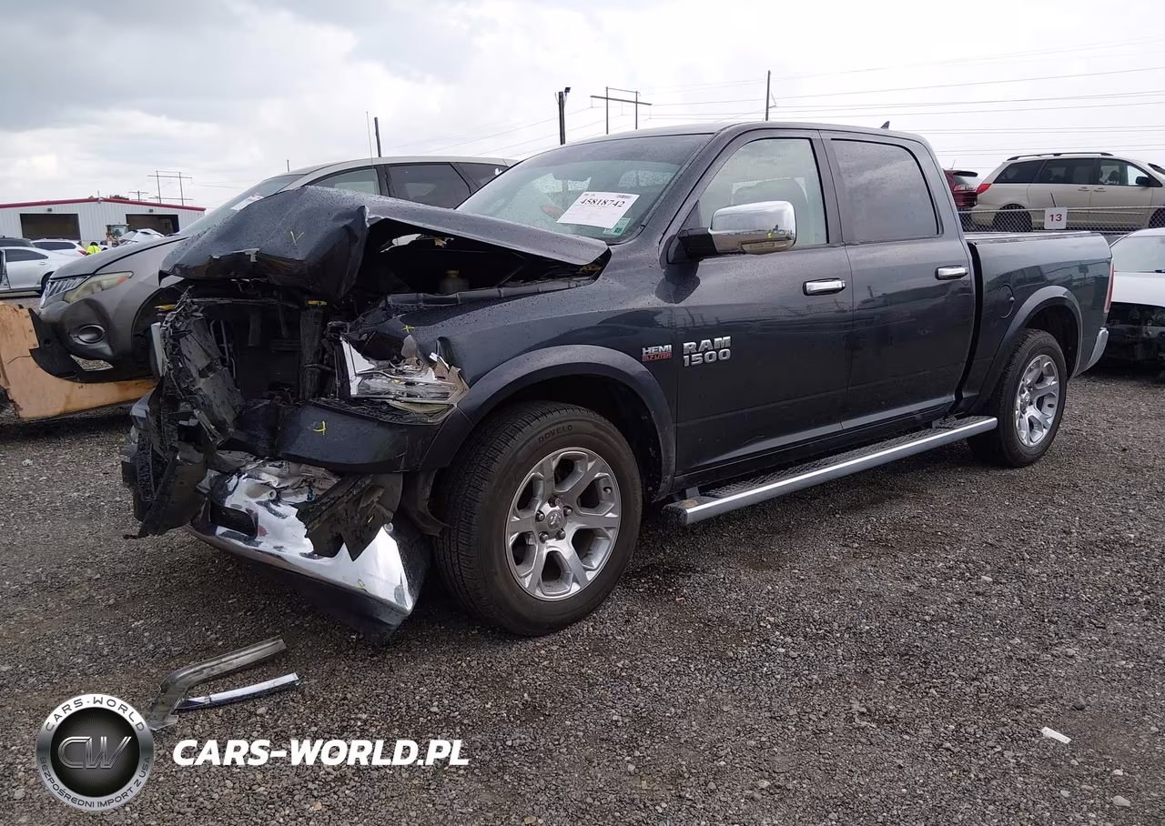 2015 Ram 1500 Laramie VIN:1C6RR6NT9FS755042 - 2