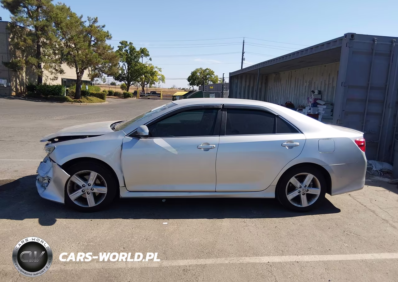 2014 Toyota Camry Se VIN:4T1BF1FK5EU324515 - 15