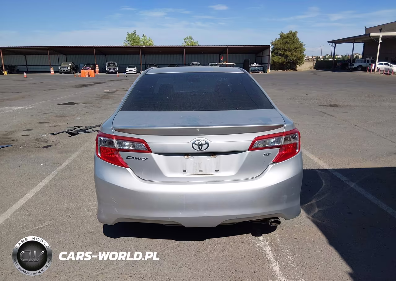 2014 Toyota Camry Se VIN:4T1BF1FK5EU324515 - 17