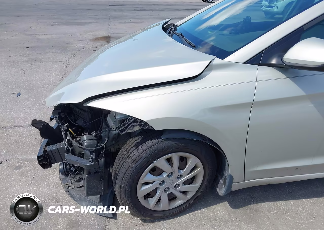 2018 Hyundai Elantra Se VIN:5NPD74LFXJH223719 - 6