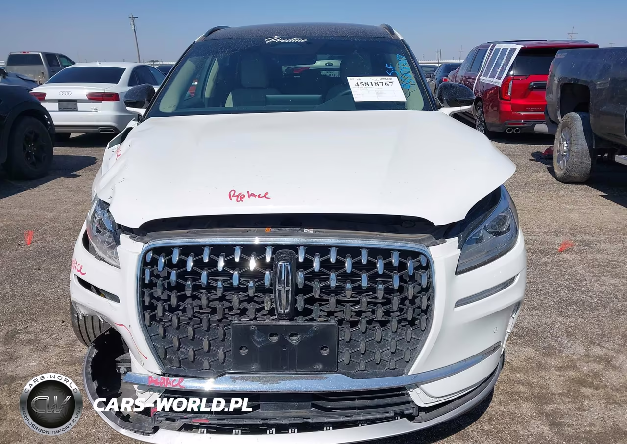2025 Lincoln Corsair Reserve VIN:5LMCJ2CA1SUL23679 - 12