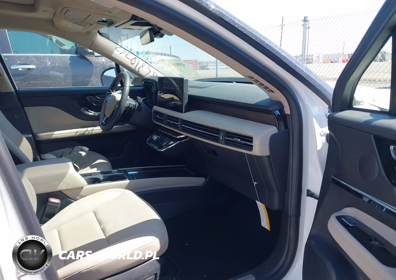 2025 Lincoln Corsair Reserve VIN:5LMCJ2CA1SUL23679 - 5
