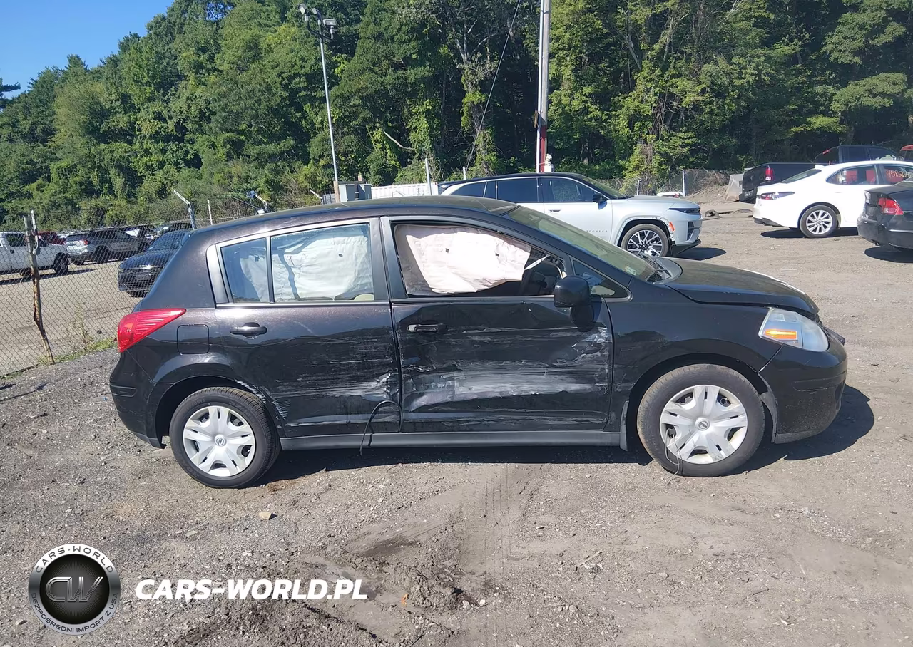 2011 Nissan Versa 1.8S VIN:3N1BC1CP3BL406376 - 13