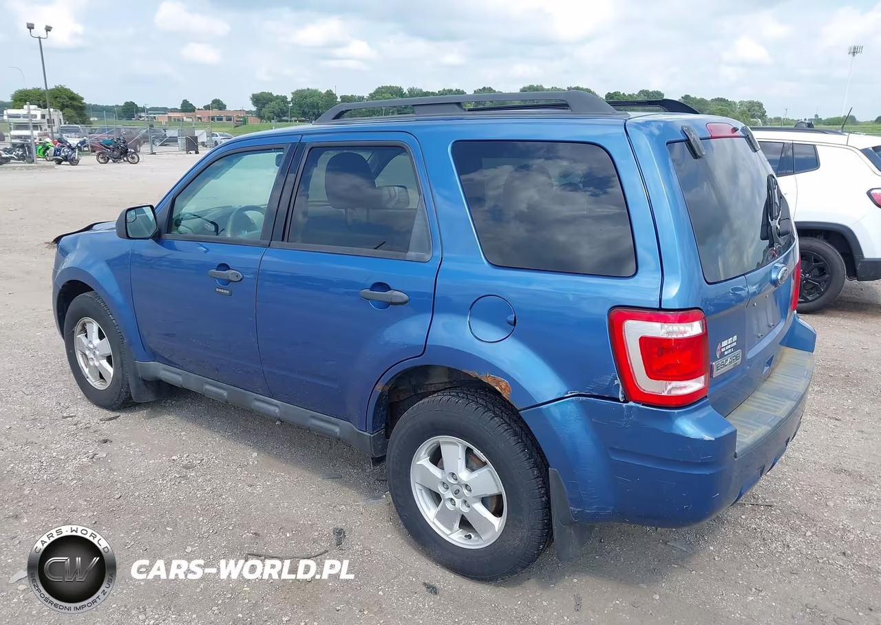 2010 Ford Escape Xlt VIN:1FMCU9D7XAKC59836 - 3