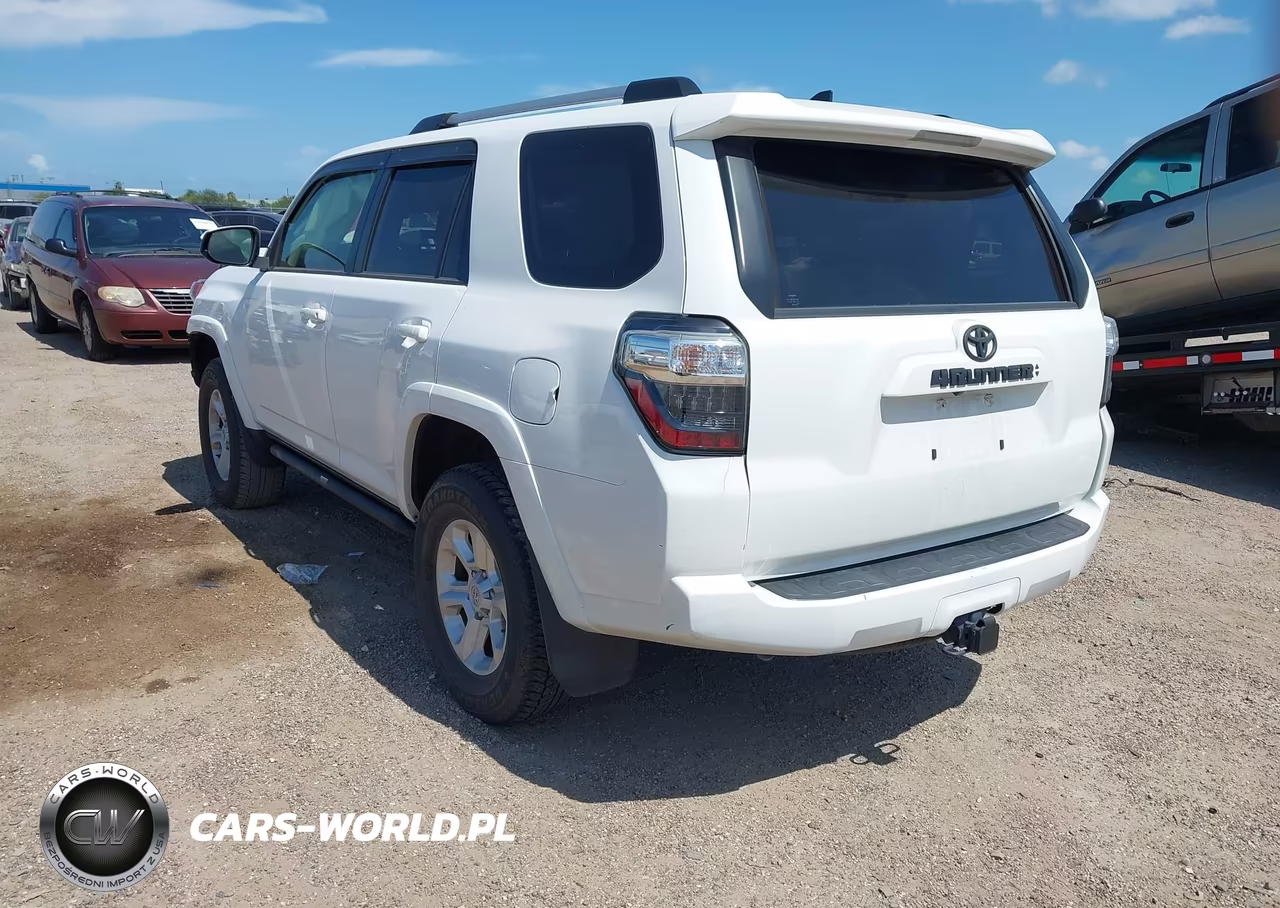 2023 Toyota 4Runner Sr5 VIN:JTEEU5JR2P5285569 - 3