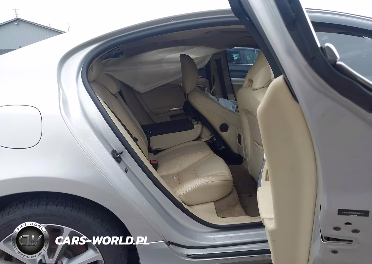 2012 Volvo S60 T5 VIN:YV1622FS5C2038304 - 8