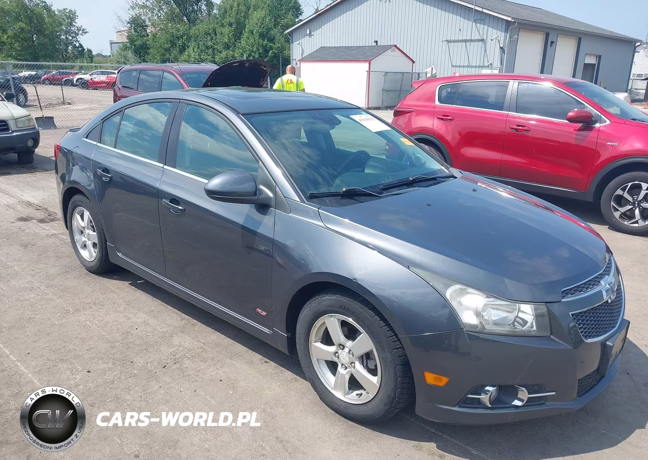 2013 Chevrolet Cruze 1Lt Auto – zdjęcie 1 z 11