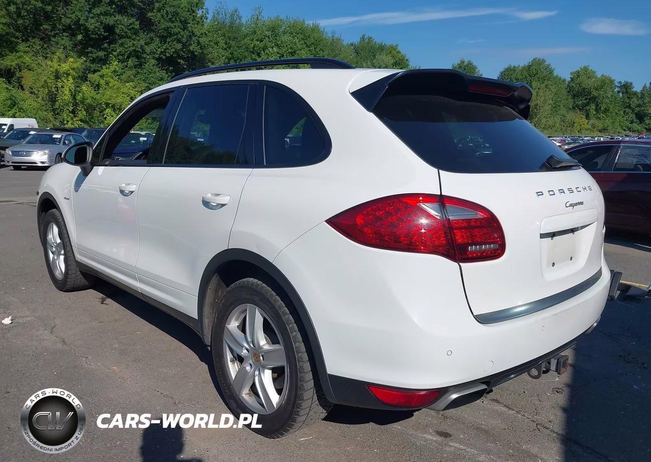 2014 Porsche Cayenne Diesel-Diesel Platinum Edition VIN:WP1AF2A25ELA83136 - 3
