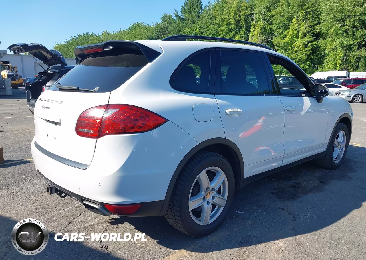 2014 Porsche Cayenne Diesel-Diesel Platinum Edition VIN:WP1AF2A25ELA83136 - 4