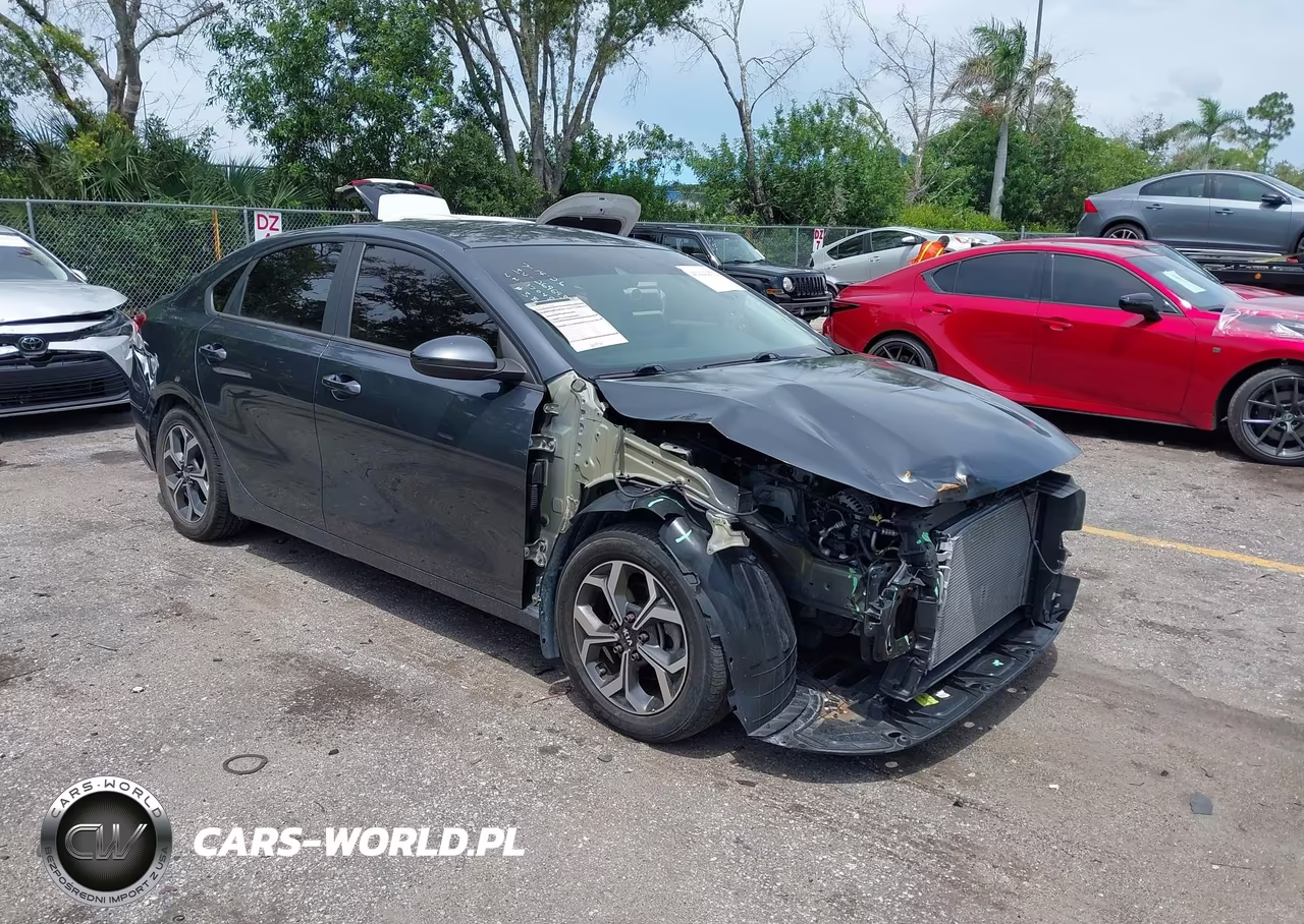 2020 Kia Forte Lxs – zdjęcie 1 z 17