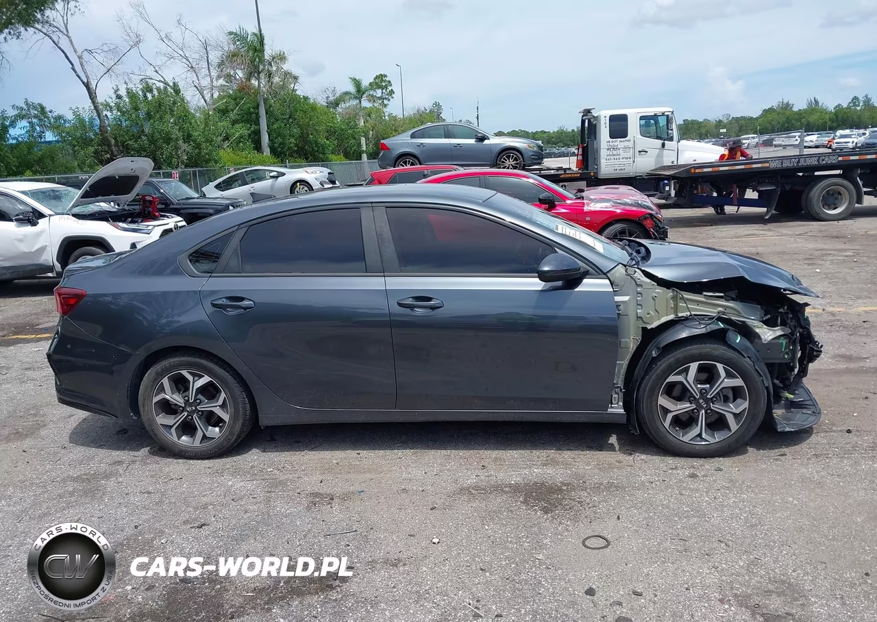 2020 Kia Forte Lxs VIN:3KPF24AD6LE170436 - 14