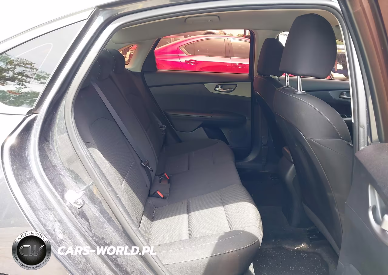 2020 Kia Forte Lxs VIN:3KPF24AD6LE170436 - 8