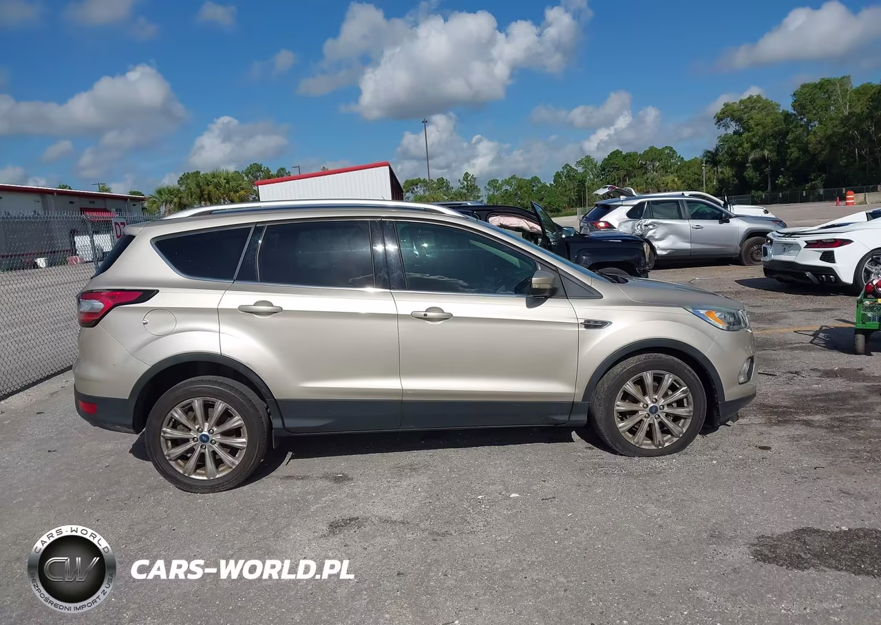 2017 Ford Escape Titanium VIN:1FMCU0JD5HUF02747 - 13