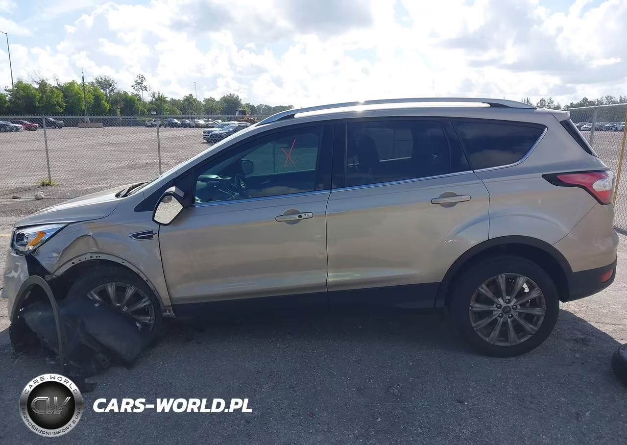 2017 Ford Escape Titanium VIN:1FMCU0JD5HUF02747 - 14