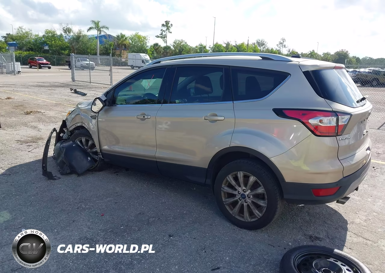 2017 Ford Escape Titanium VIN:1FMCU0JD5HUF02747 - 3