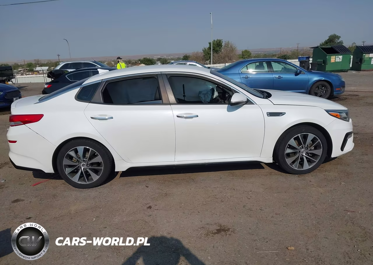 2019 Kia Optima S VIN:5XXGT4L34KG301195 - 13