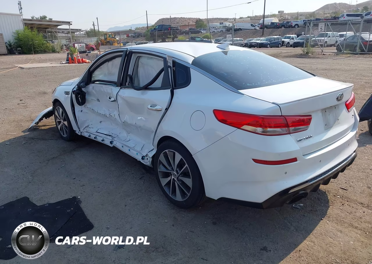 2019 Kia Optima S VIN:5XXGT4L34KG301195 - 3
