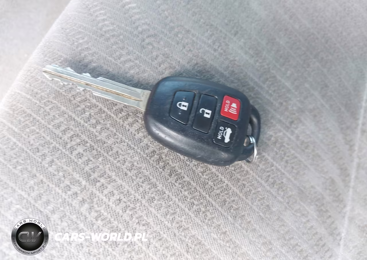 2015 Toyota Camry Le VIN:4T1BF1FK5FU905207 - 11
