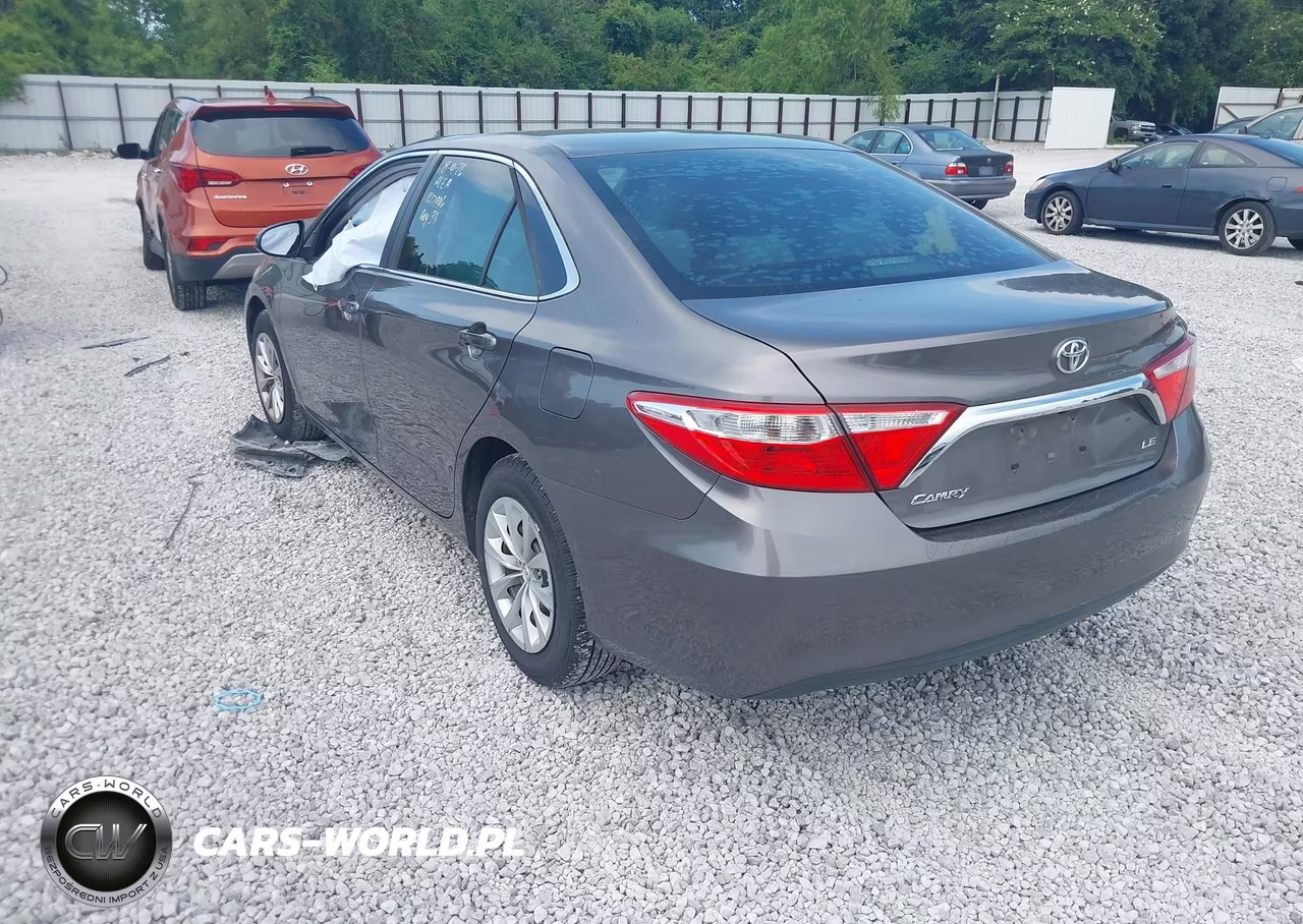 2015 Toyota Camry Le VIN:4T1BF1FK5FU905207 - 3