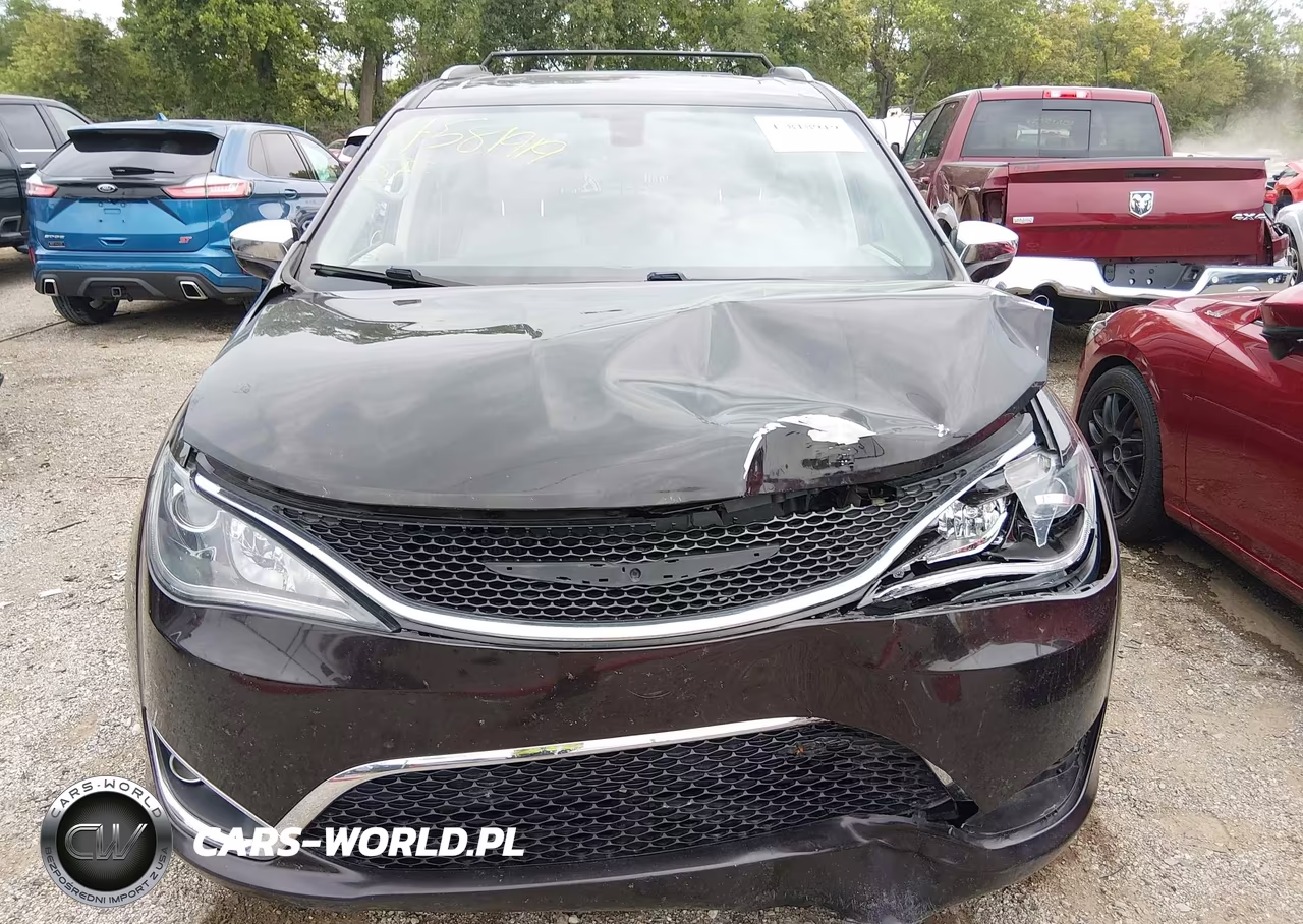 2017 Chrysler Pacifica Limited VIN:2C4RC1GG6HR525525 - 11
