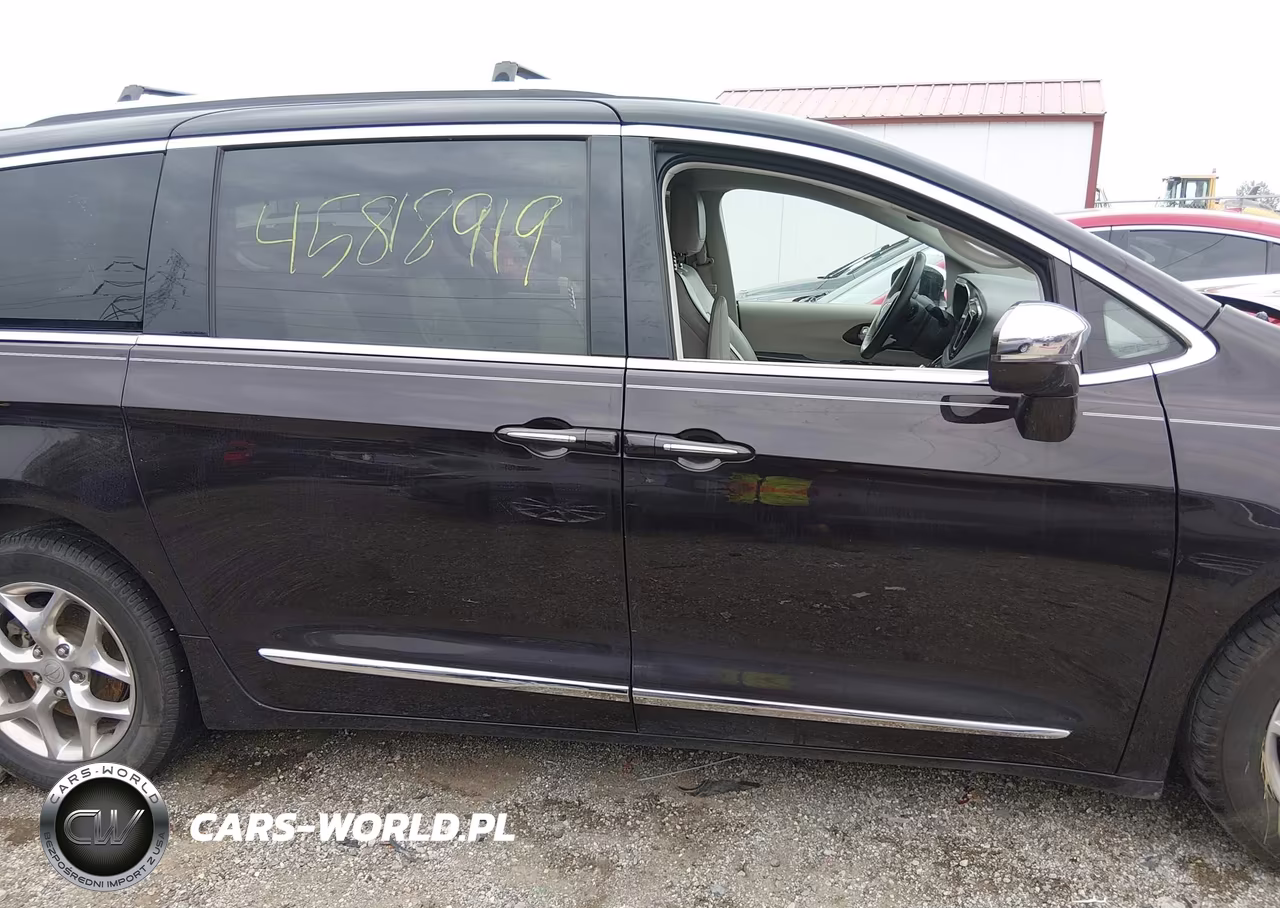 2017 Chrysler Pacifica Limited VIN:2C4RC1GG6HR525525 - 12