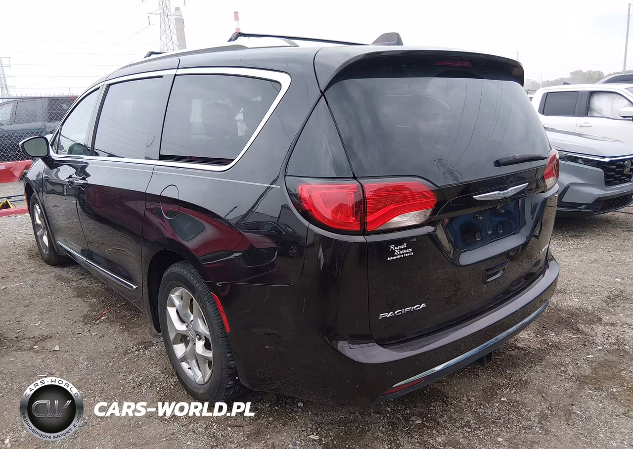 2017 Chrysler Pacifica Limited VIN:2C4RC1GG6HR525525 - 3