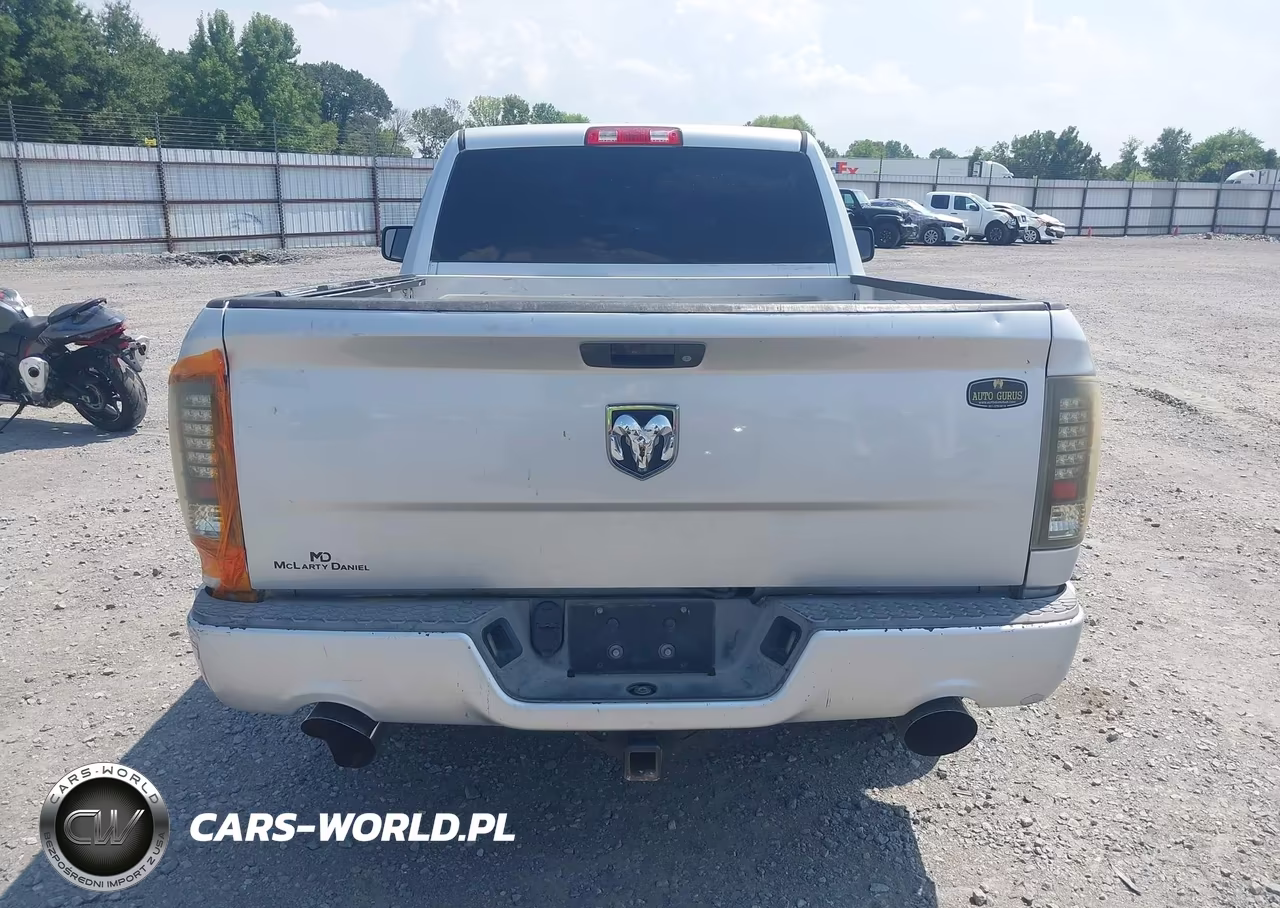 2014 Ram 1500 Express VIN:3C6JR6AT2EG174345 - 17