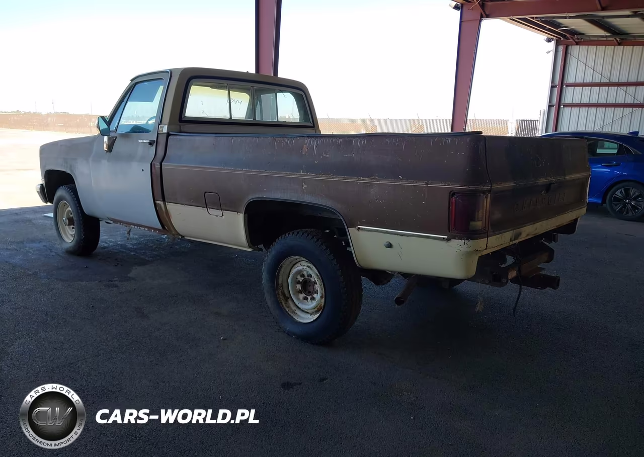 1981 Chevrolet K20 VIN:1GCGK24M7BZ112164 - 3