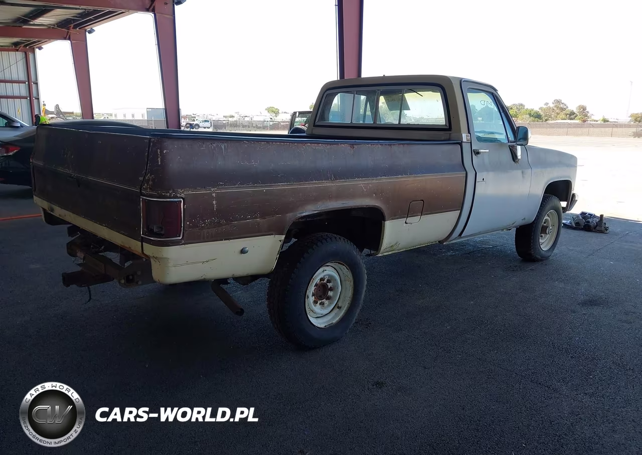 1981 Chevrolet K20 VIN:1GCGK24M7BZ112164 - 4