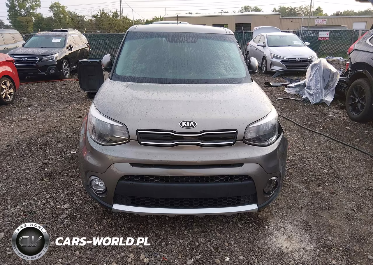 2018 Kia Soul + VIN:KNDJP3A53J7611807 - 12
