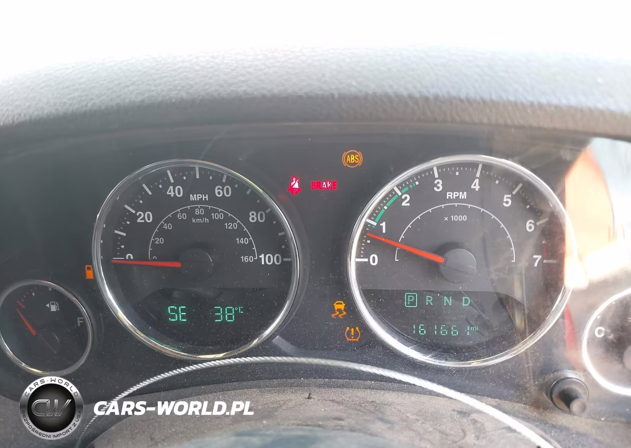 2018 Jeep Wrangler Jk Unlimited Sport Rhd 4X4 VIN:1C4BJWKG7JL838593 - 16