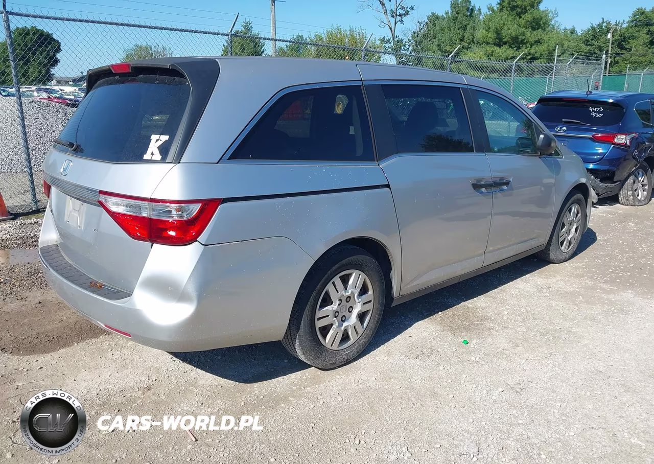 2012 Honda Odyssey Lx VIN:5FNRL5H29CB014213 - 4