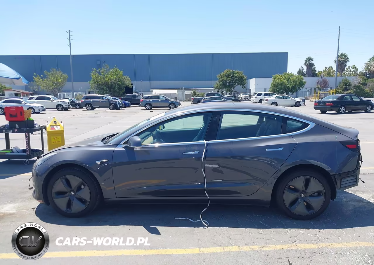 2018 Tesla Model 3 Long Range-Mid Range VIN:5YJ3E1EA1JF006950 - 15