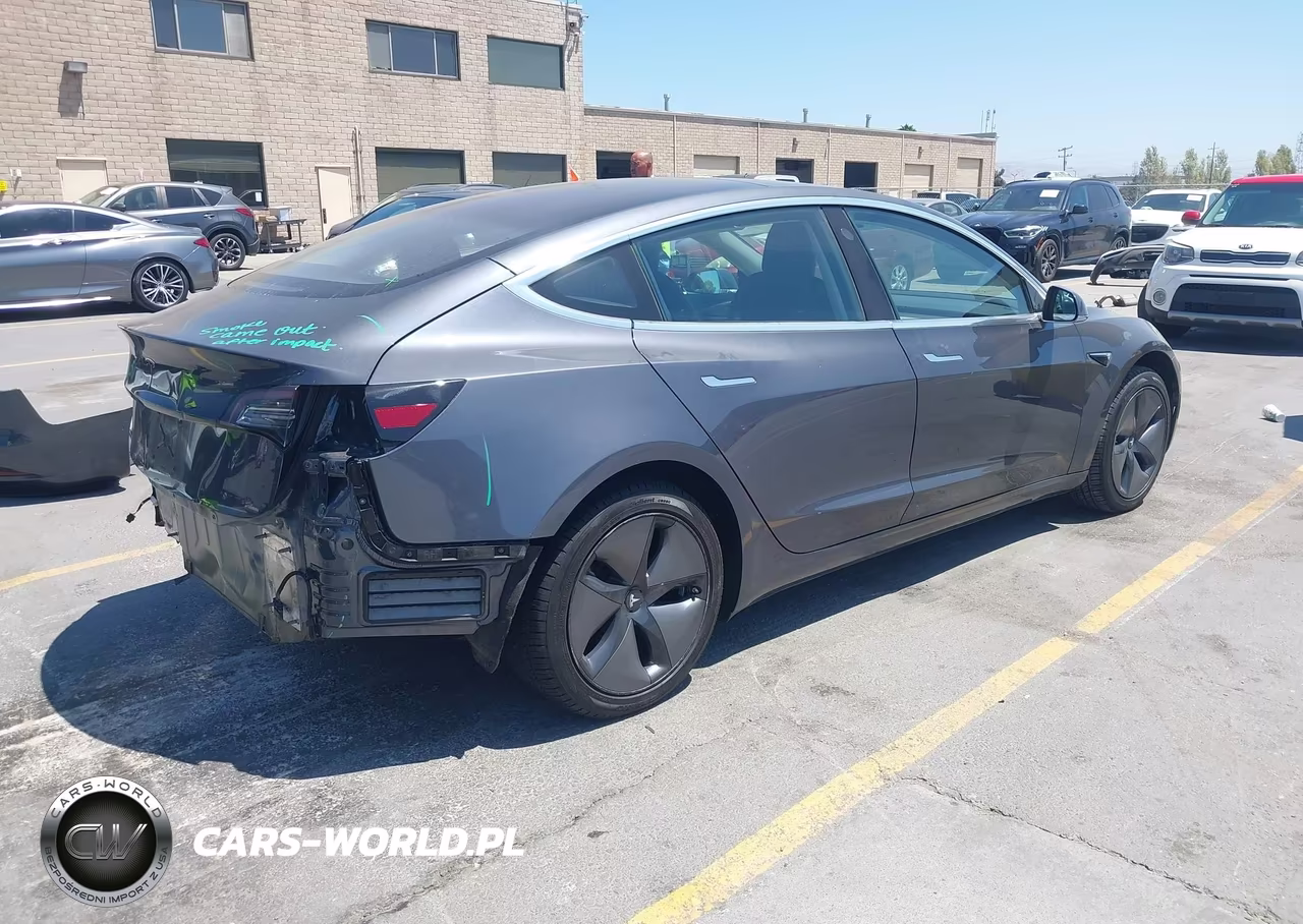 2018 Tesla Model 3 Long Range-Mid Range VIN:5YJ3E1EA1JF006950 - 4