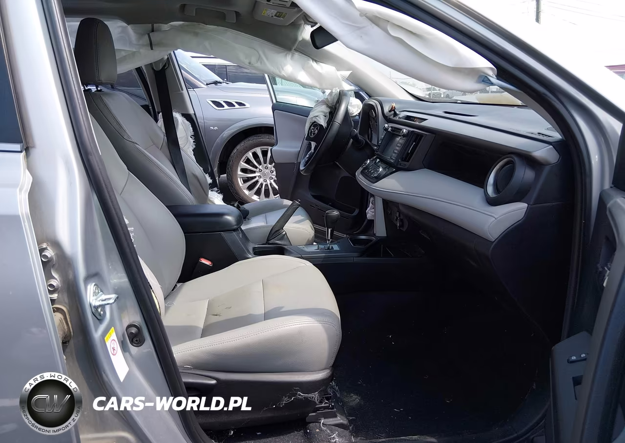 2017 Toyota Rav4 Xle VIN:2T3RFREV7HW682459 - 5