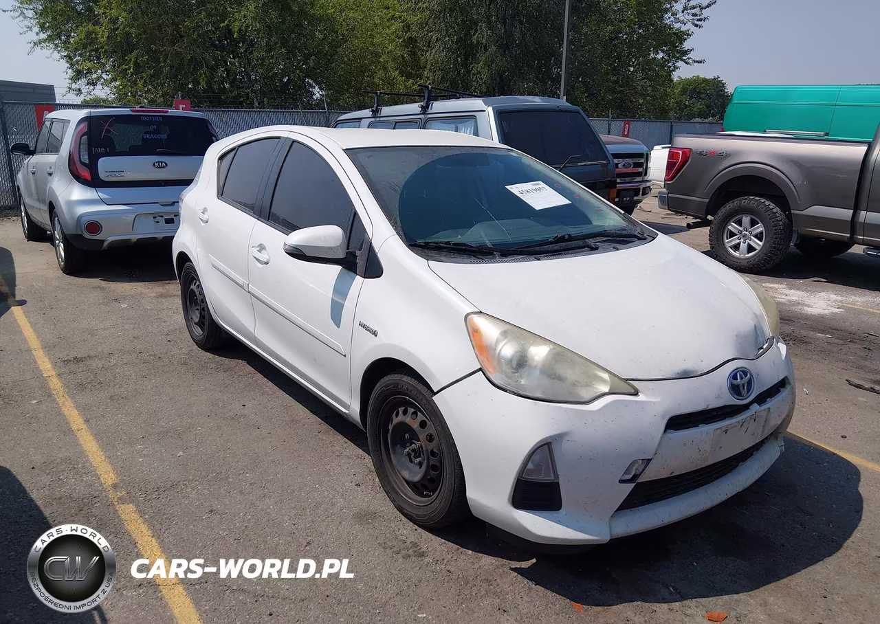 2013 Toyota Prius C Two
