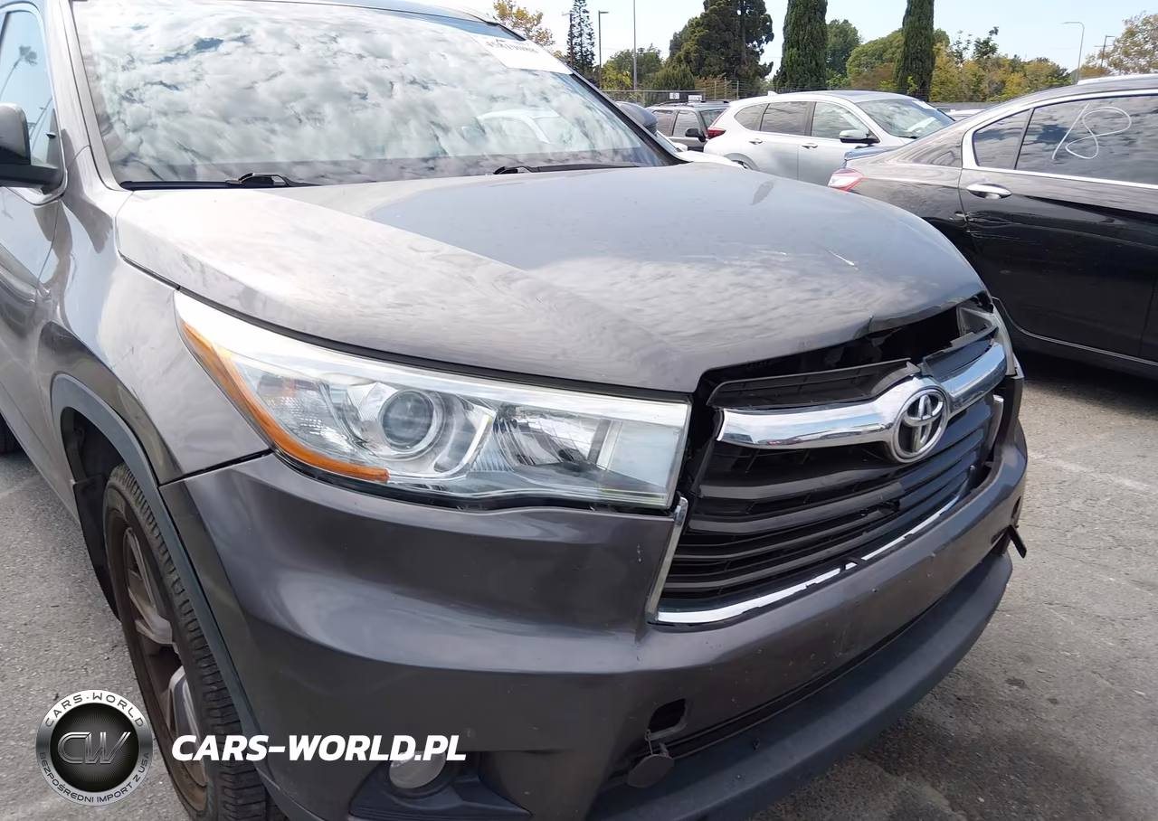 2015 Toyota Highlander Xle V6 VIN:5TDJKRFH9FS163719 - 13